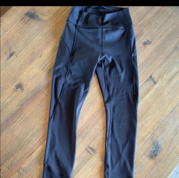 Lululemon In Movement Black Leggings - Picture 3 of 8